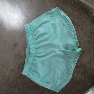 Nike Dry-Fit Shorts Seafoam Mint M